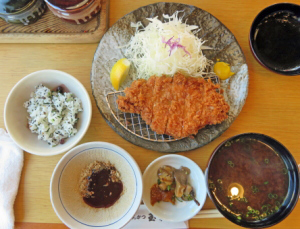 ロースかつ定食