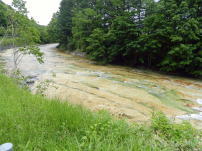 緑色凝灰岩の露床1